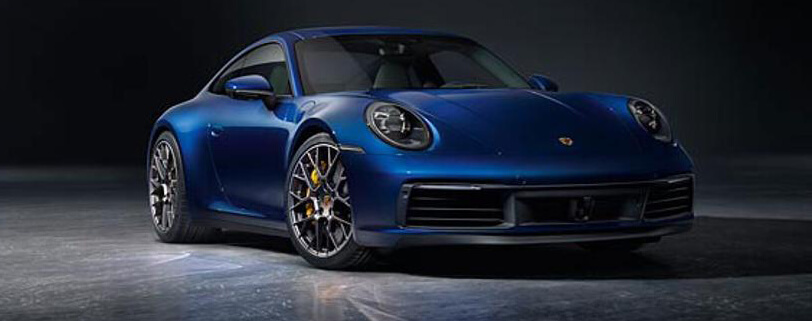 Porsche 911 992 in blue